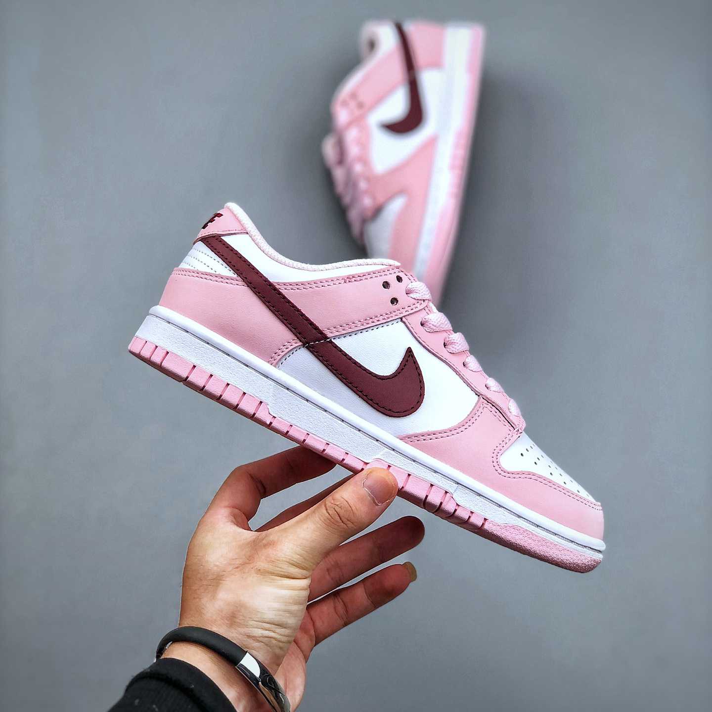 Nike Nk Dunk SB Low Sneakers       CW1590-601 - DopestKickz