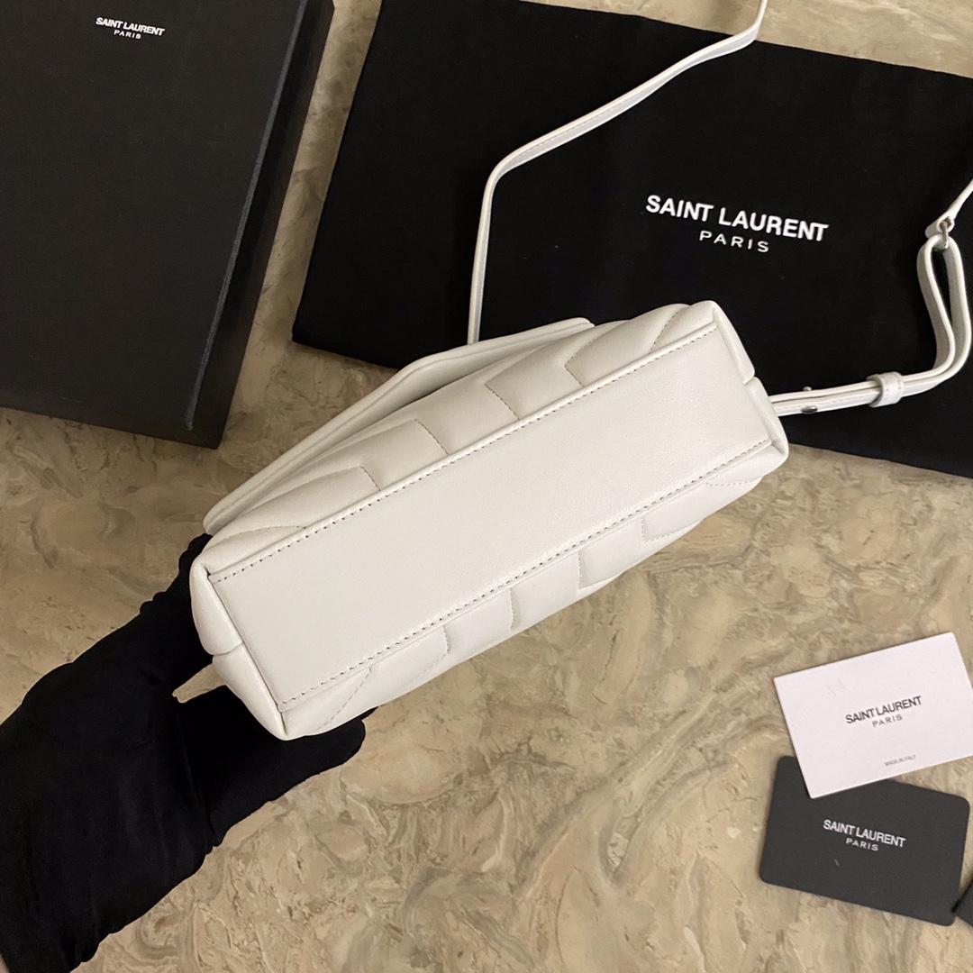 Saint Laurent Loulou Shoulder Bag (20x7x15cm) - DopestKickz