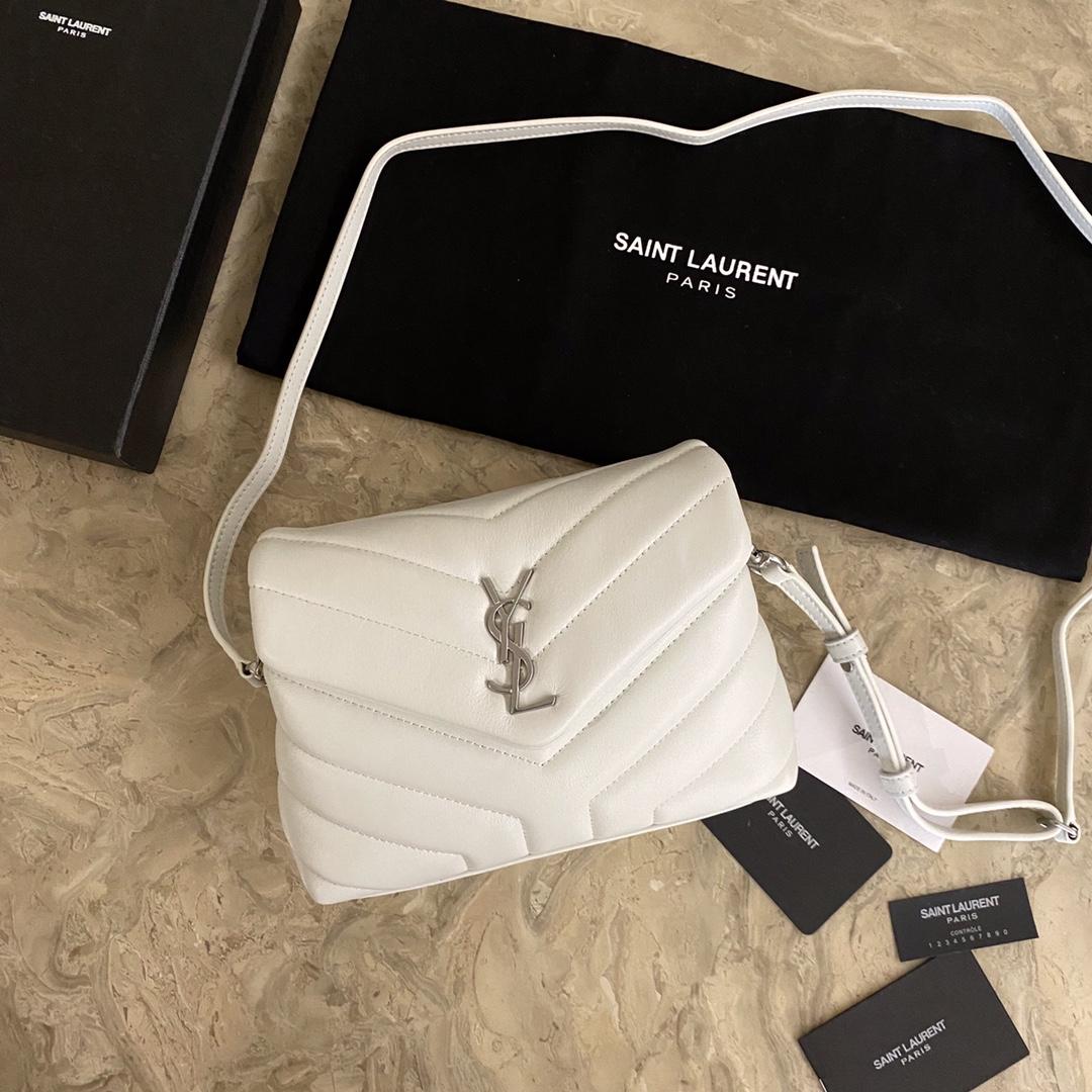 Saint Laurent Loulou Shoulder Bag (20x7x15cm) - DopestKickz