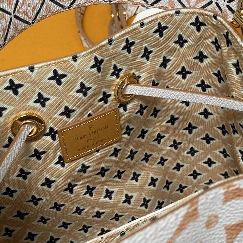 Louis Vuitton Néonoé BB  (20 x 20 x 13 cm)  M22985 - DopestKickz