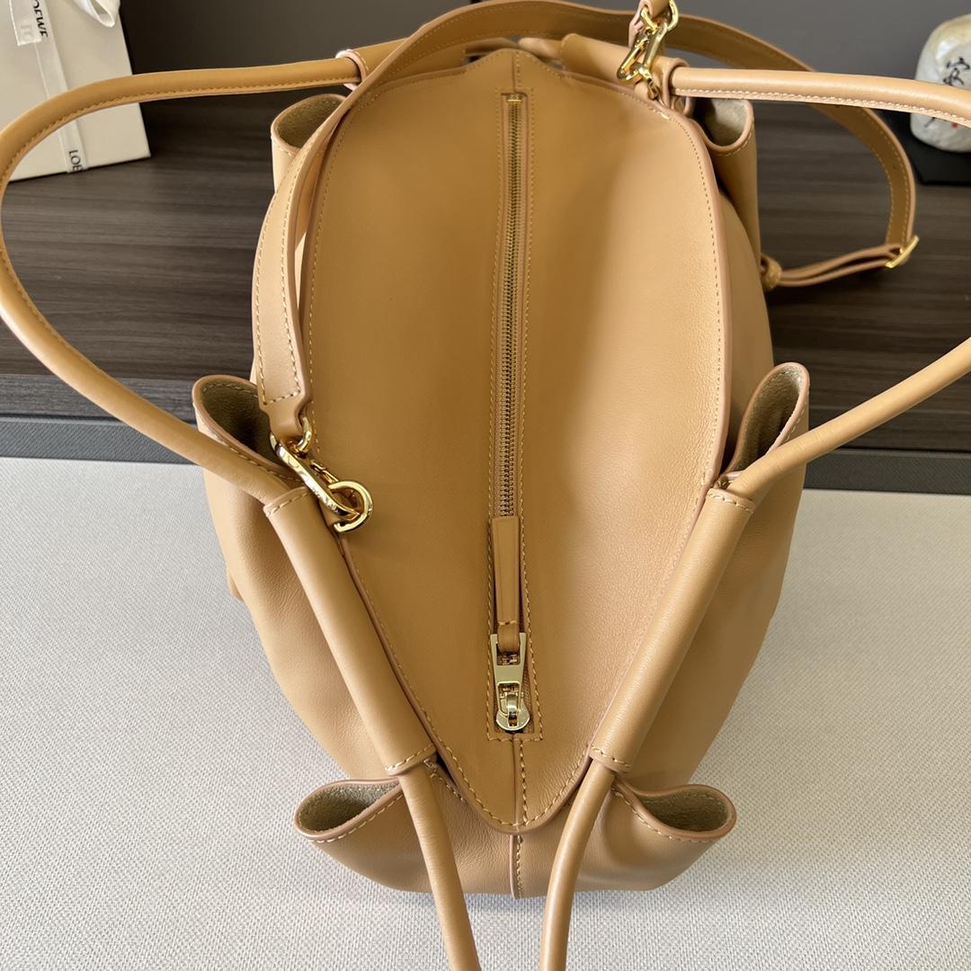 Loewe Paseo Bag In Shiny Nappa Calfskin - DopestKickz