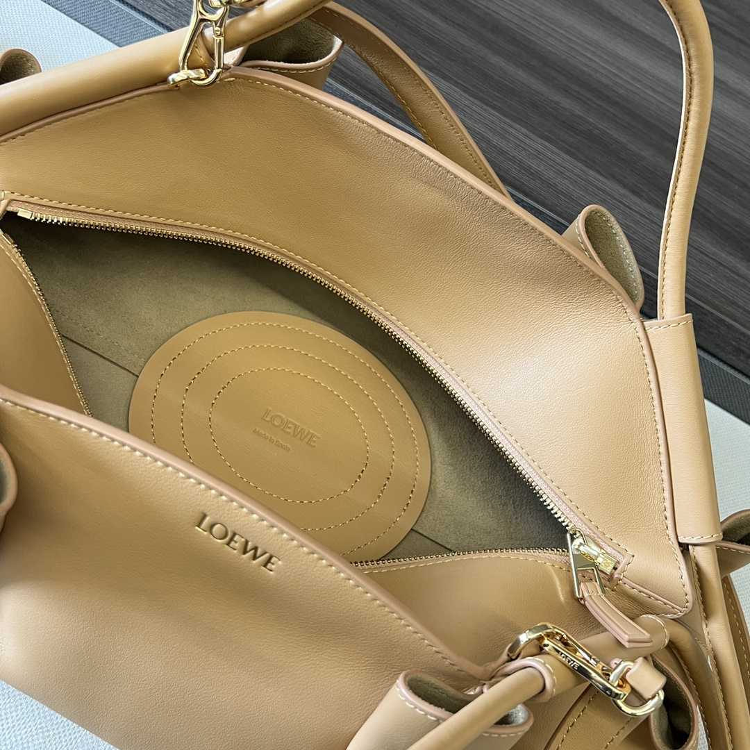 Loewe Paseo Bag In Shiny Nappa Calfskin - DopestKickz