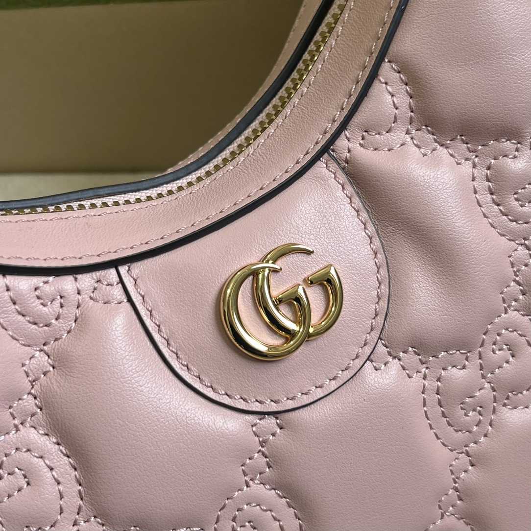 Gucci GG Matelasse Mini Bag(21x 14x 6cm) - DopestKickz