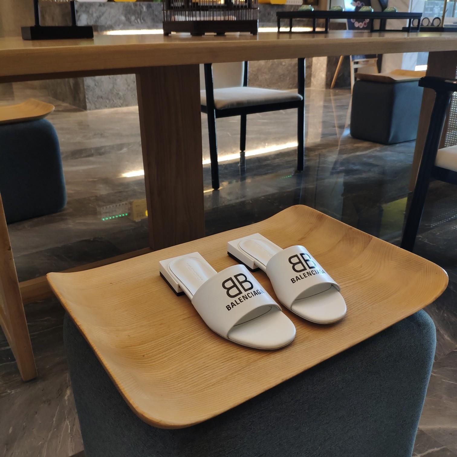 Balenciaga Box Mule Leather Sandals - DopestKickz