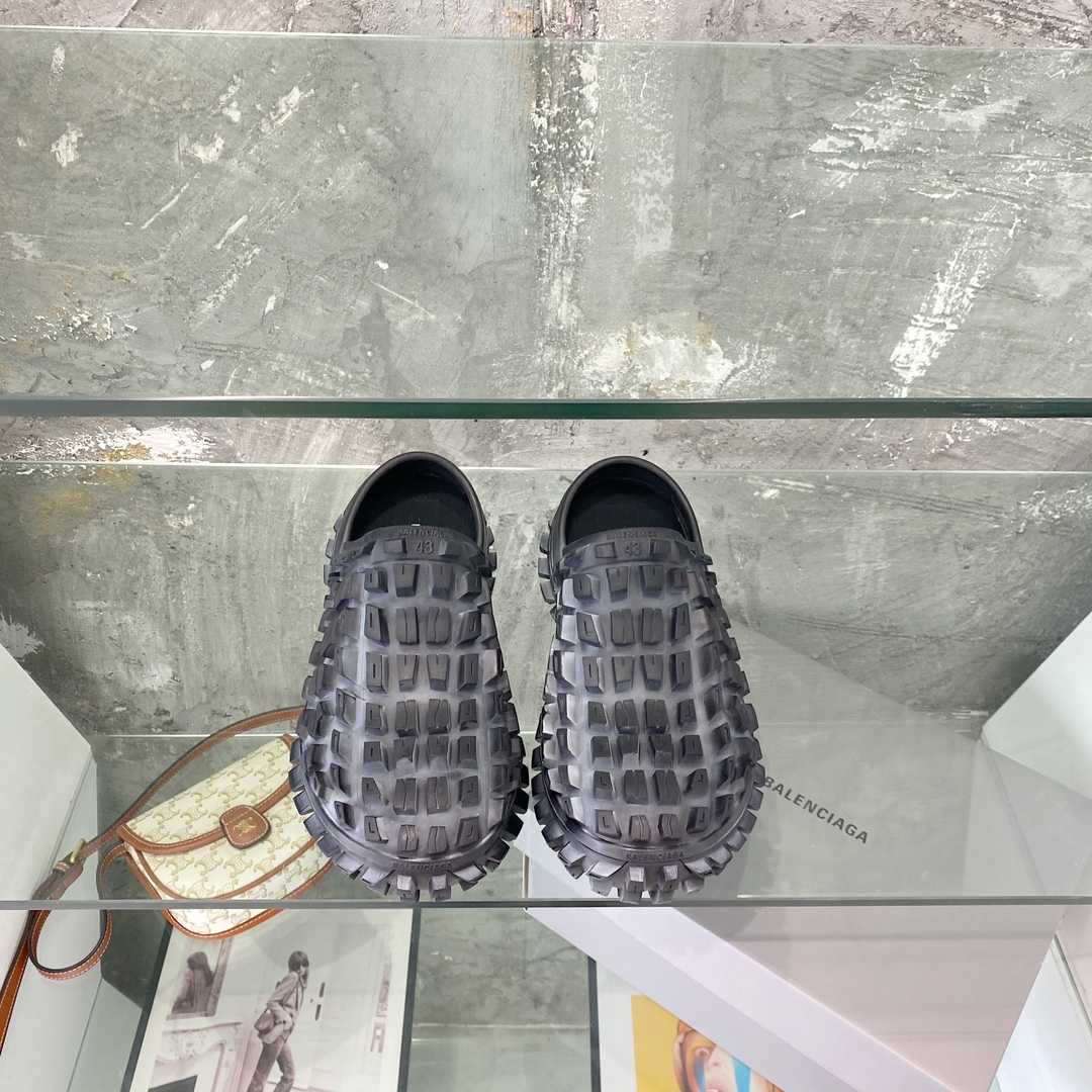 Balenciaga Defender Clog In Black Rubber - DopestKickz