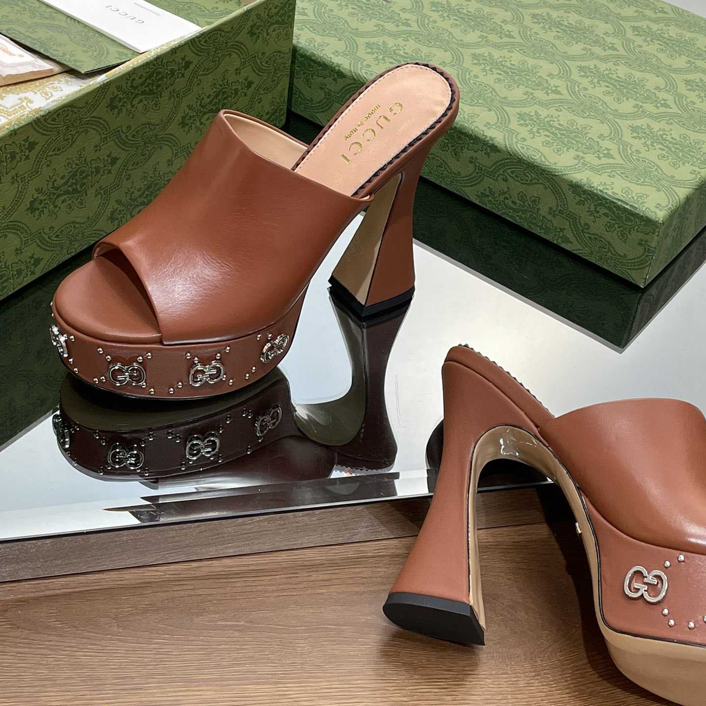 Gucci Women's Platform Slide Sandal - DopestKickz