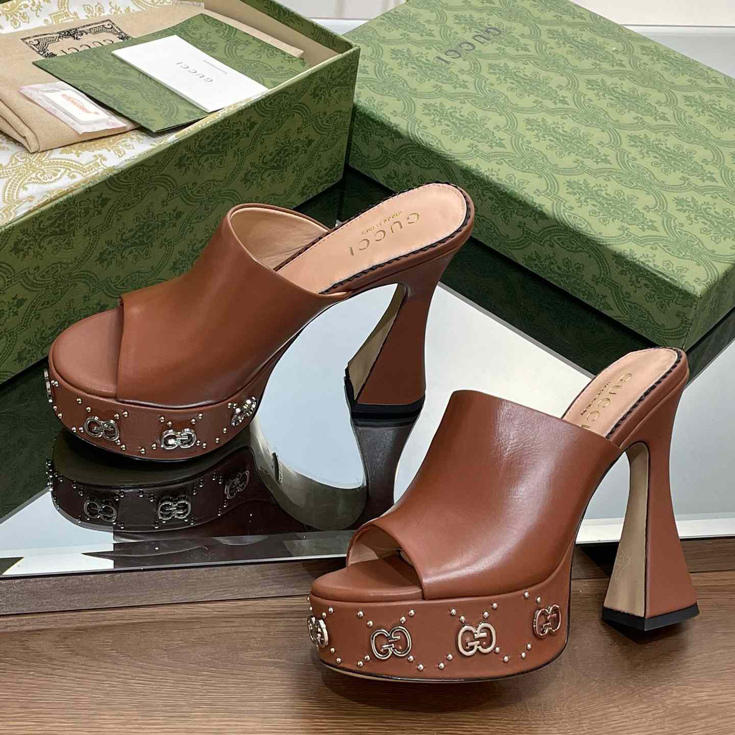 Gucci Women's Platform Slide Sandal - DopestKickz