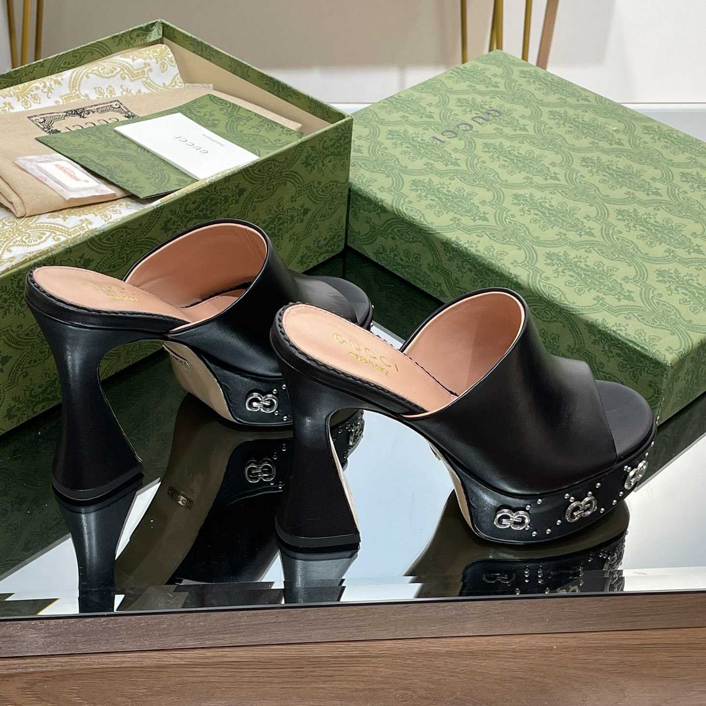 Gucci Women's Platform Slide Sandal - DopestKickz