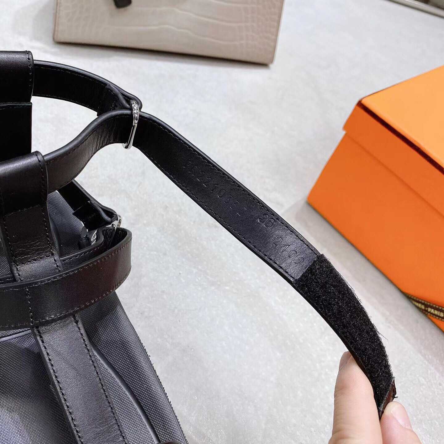 Hermes Enid Sandal - DopestKickz