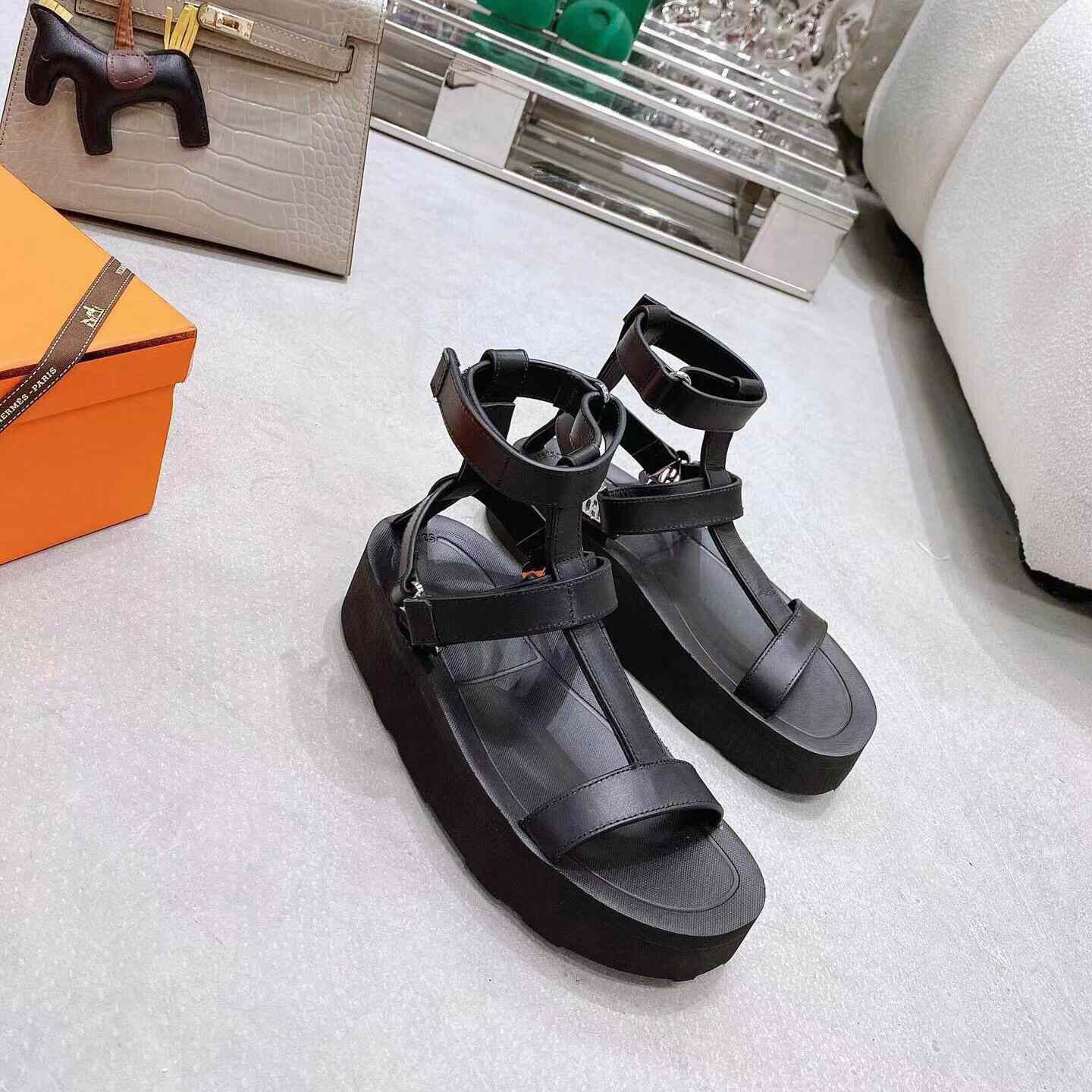 Hermes Enid Sandal - DopestKickz