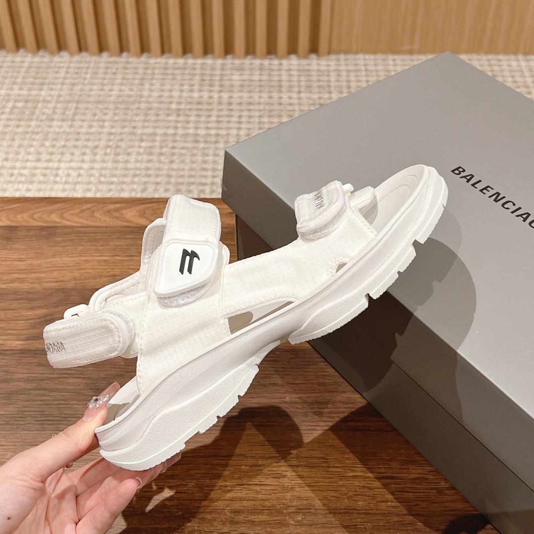 Balenciaga Women's Tourist Sandal In White - DopestKickz
