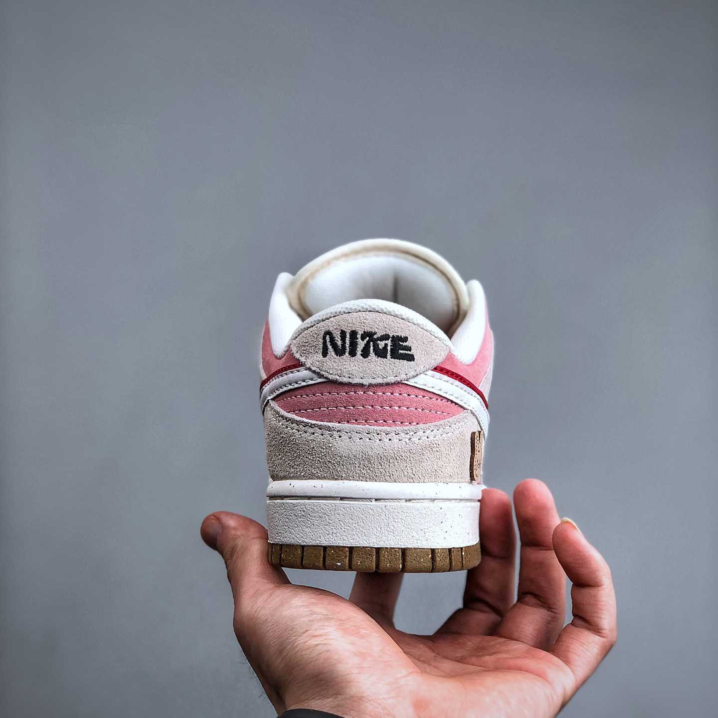 Nike Dunk Low SE Sneaker        DO9457-117 - DopestKickz