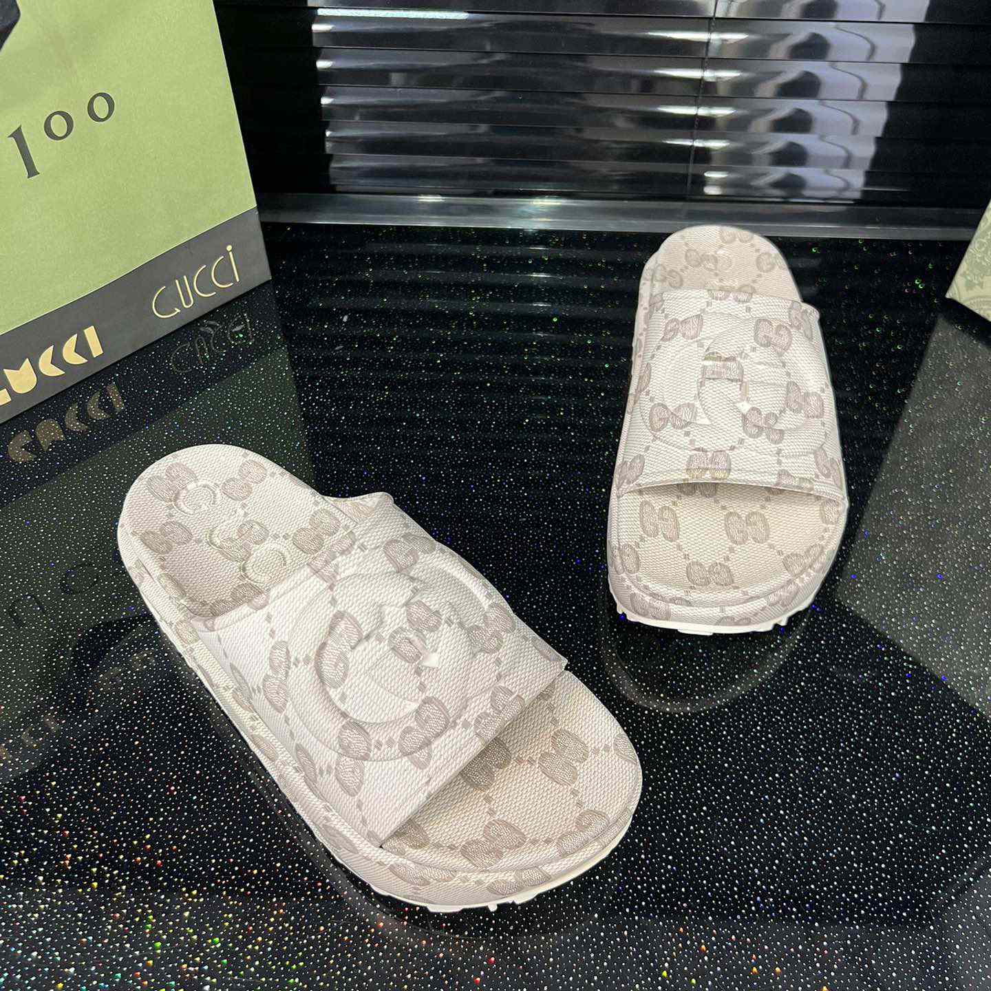 Gucci Women's Slide Sandal With Interlocking G - DopestKickz