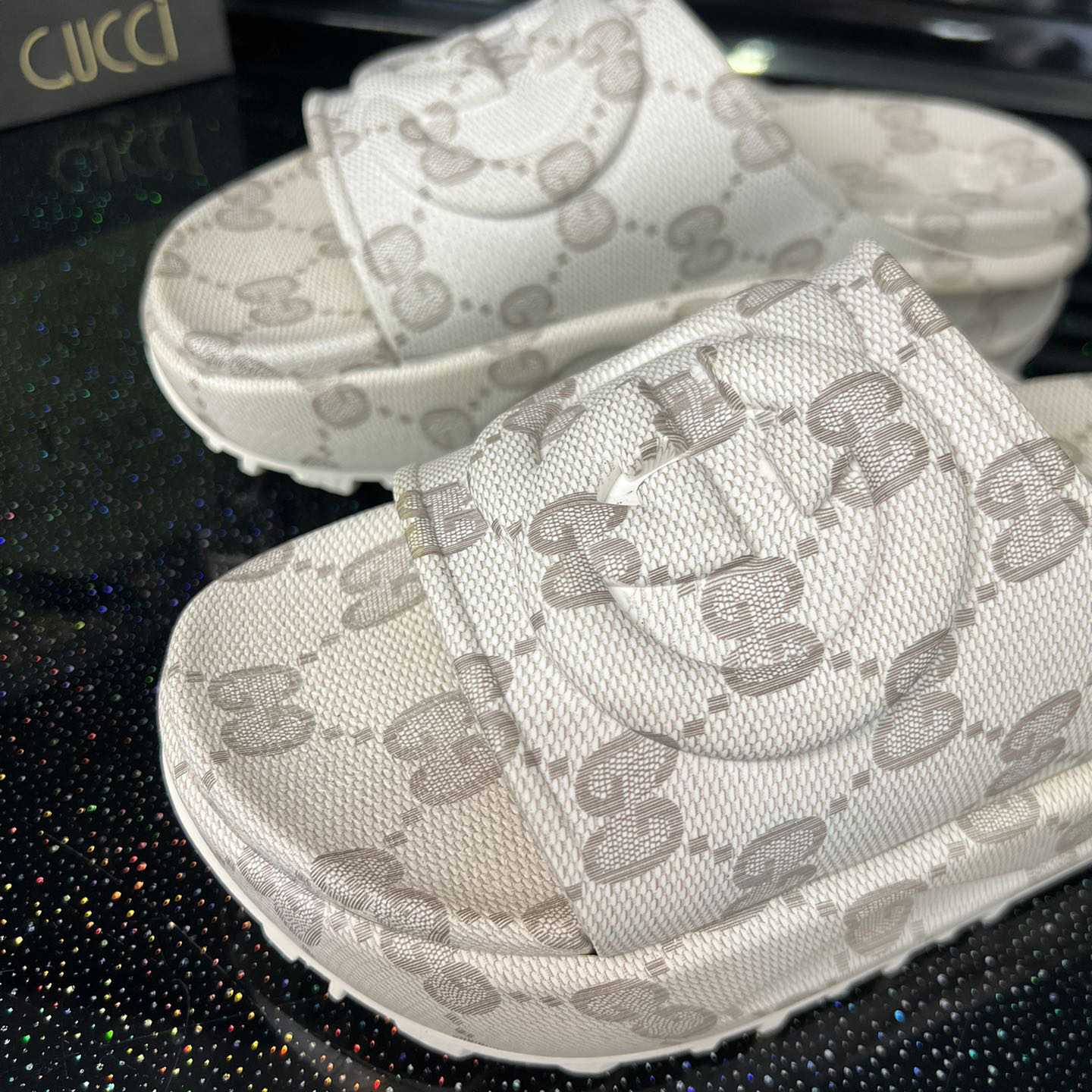 Gucci Women's Slide Sandal With Interlocking G - DopestKickz