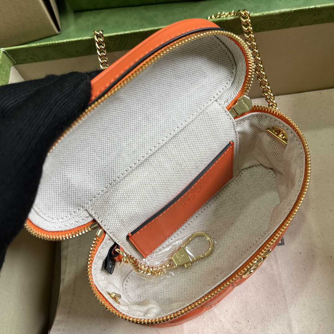 Gucci GG Matelassé Top Handle Mini Bag(16-10.5-5cm) - DopestKickz