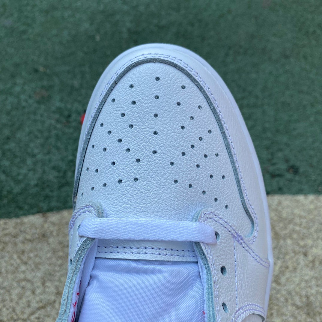 Air Jordan 1 Retro Low Sneaker     705329-101 - DopestKickz