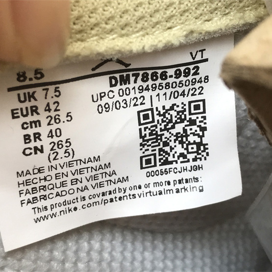 Travis Scott x Air Jordan 1 Low Sneaker      DM7866-992 - DopestKickz