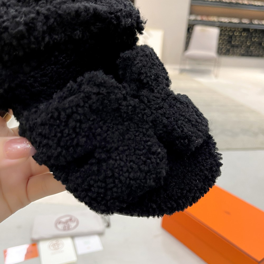 Hermes Chypre Sandal - DopestKickz