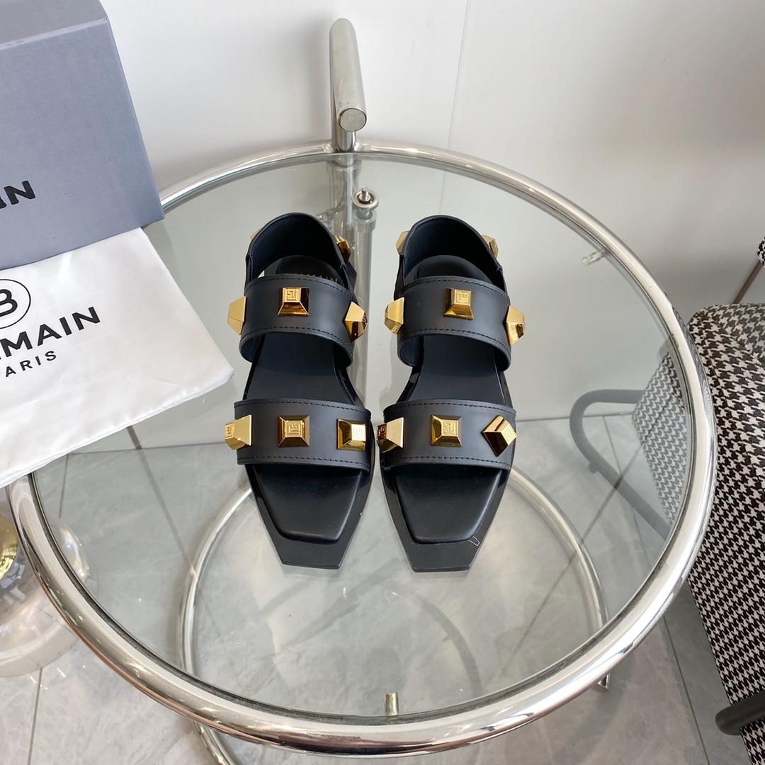 Balmain Studded Flat Sandals - DopestKickz