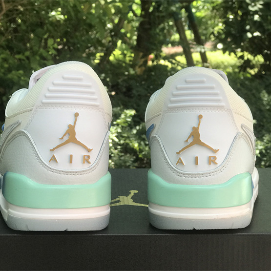 Jordan Legacy 312 Low Sneaker     FN8896-131 - DopestKickz