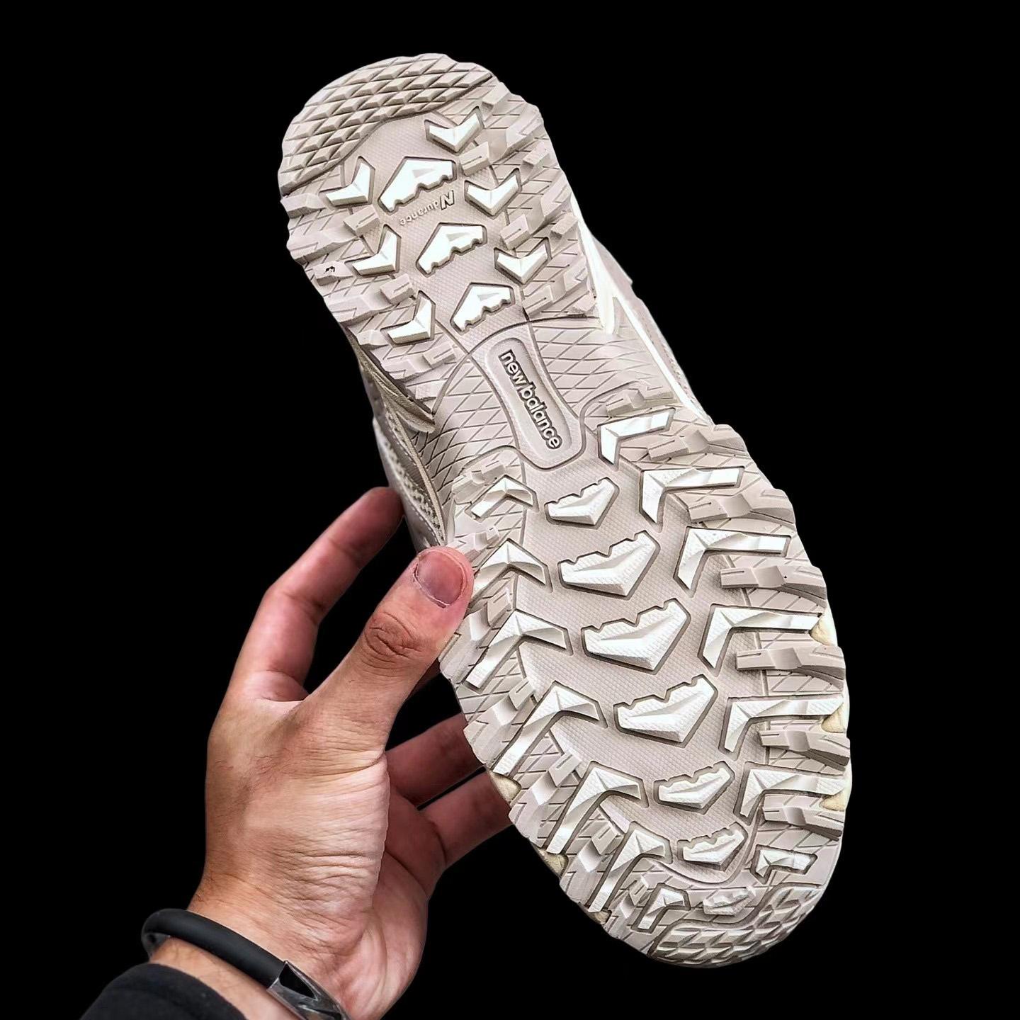 New Balance ML610 Sneakers    - DopestKickz