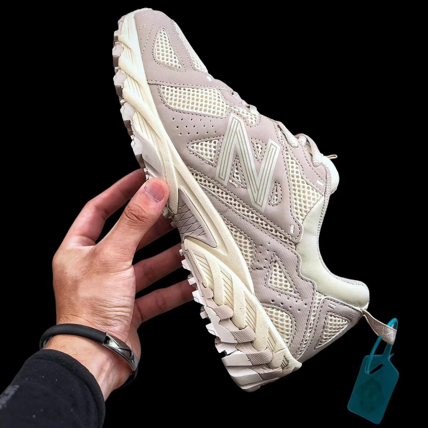 New Balance ML610 Sneakers    - DopestKickz