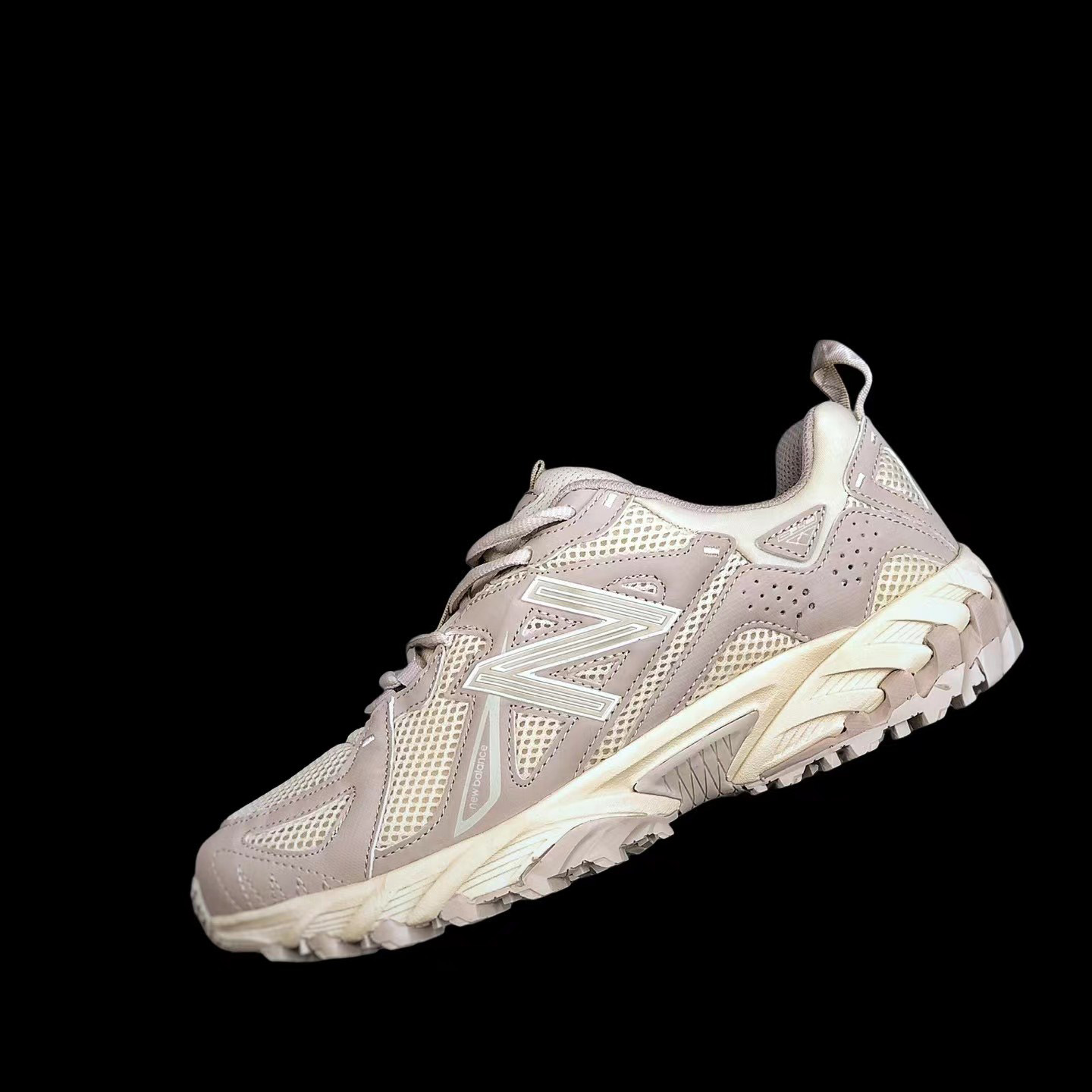 New Balance ML610 Sneakers    - DopestKickz