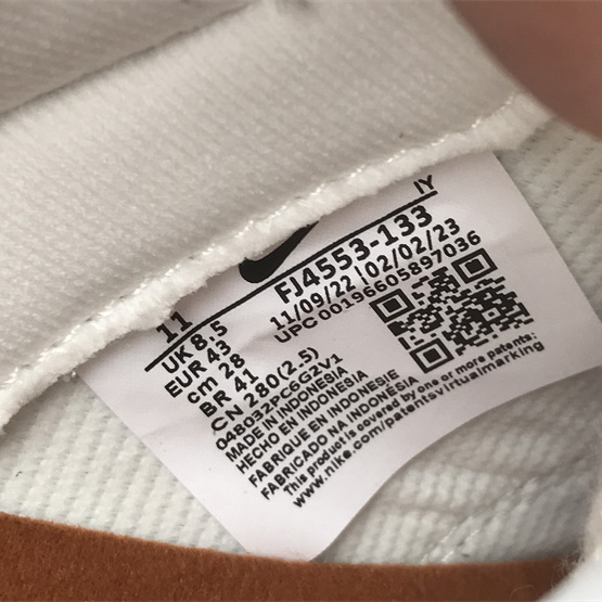 Nike Dunk Low Sneaker       FJ4553-133 - DopestKickz