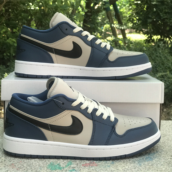 Air Jordan 1 Low OG  Sneaker        DC0774-402  - DopestKickz