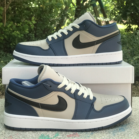 Air Jordan 1 Low OG  Sneaker        DC0774-402  - DopestKickz