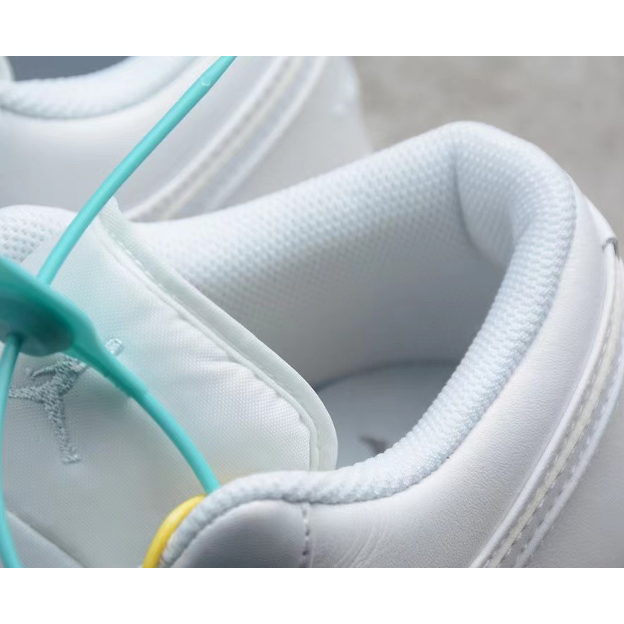 Air Jordan 1 Low Sneaker   553558-170 - DopestKickz