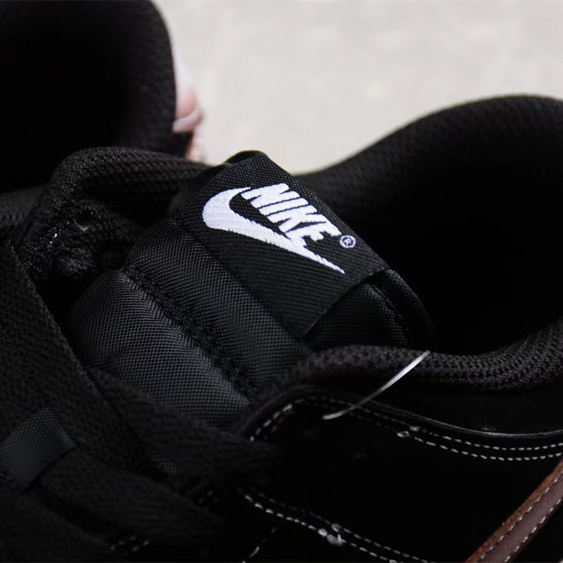 Nike Dunk Low Sneakers        fd6923-001  - DopestKickz