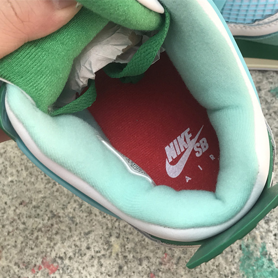 Air Jordan 4 PE SB  Sneakers      AJ4-KNCW - DopestKickz