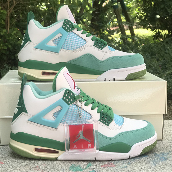 Air Jordan 4 PE SB  Sneakers      AJ4-KNCW - DopestKickz