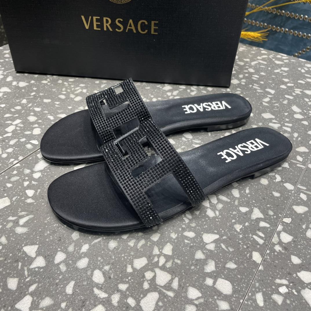 Versace Greca Maze Crystal Flat Sandals - DopestKickz