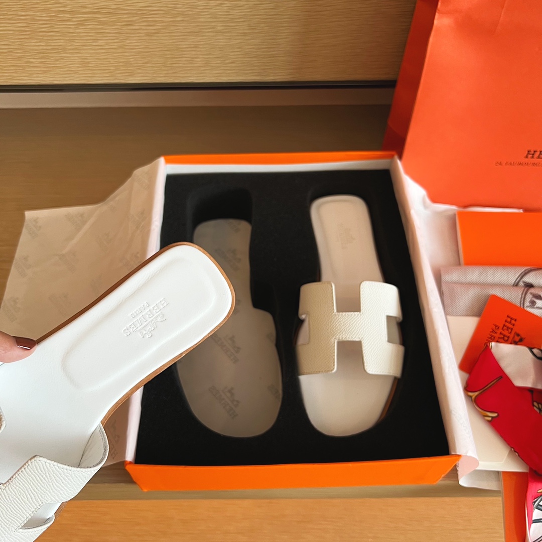 Hermes Oran Sandal - DopestKickz