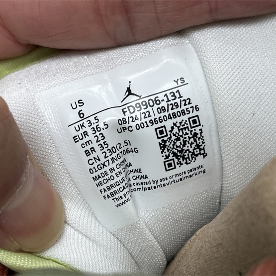 Air Jordan 1 Low Sneaker      FD9906-131  - DopestKickz