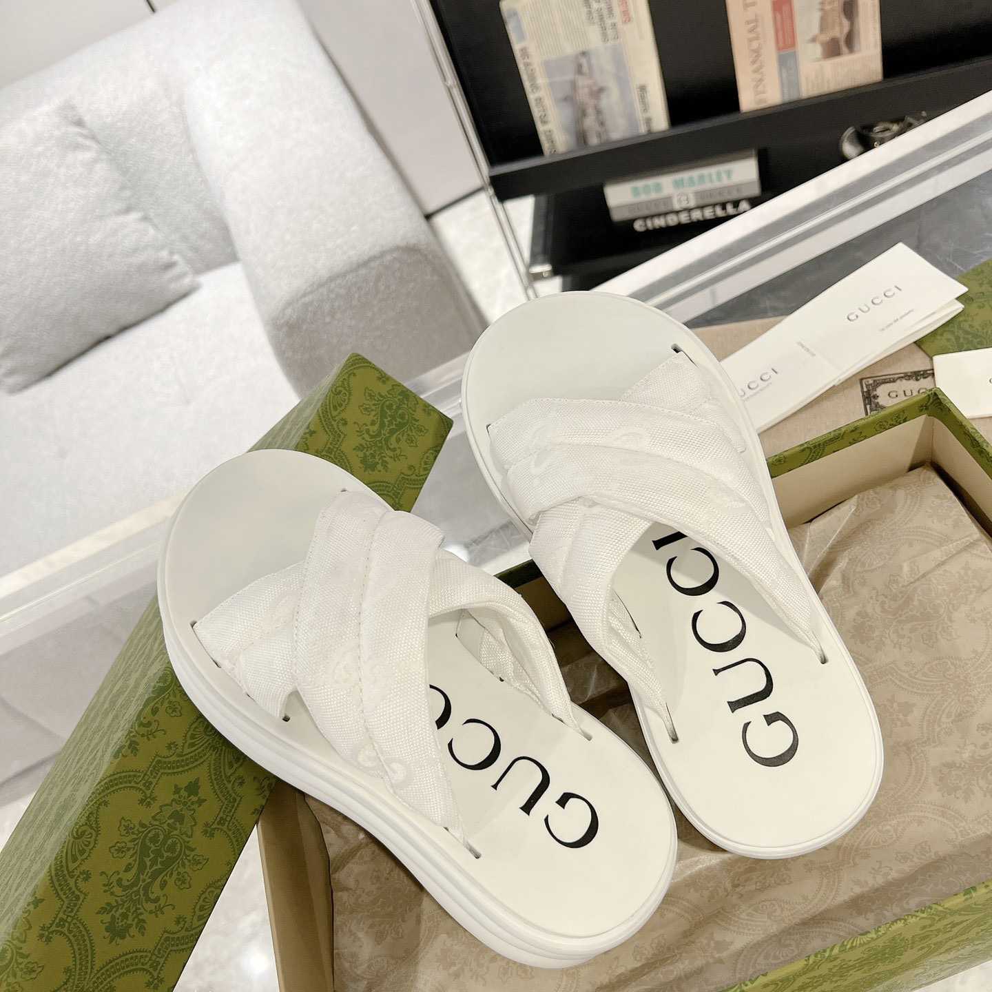 Gucci Women's GG Platform Slide Sandal - DopestKickz