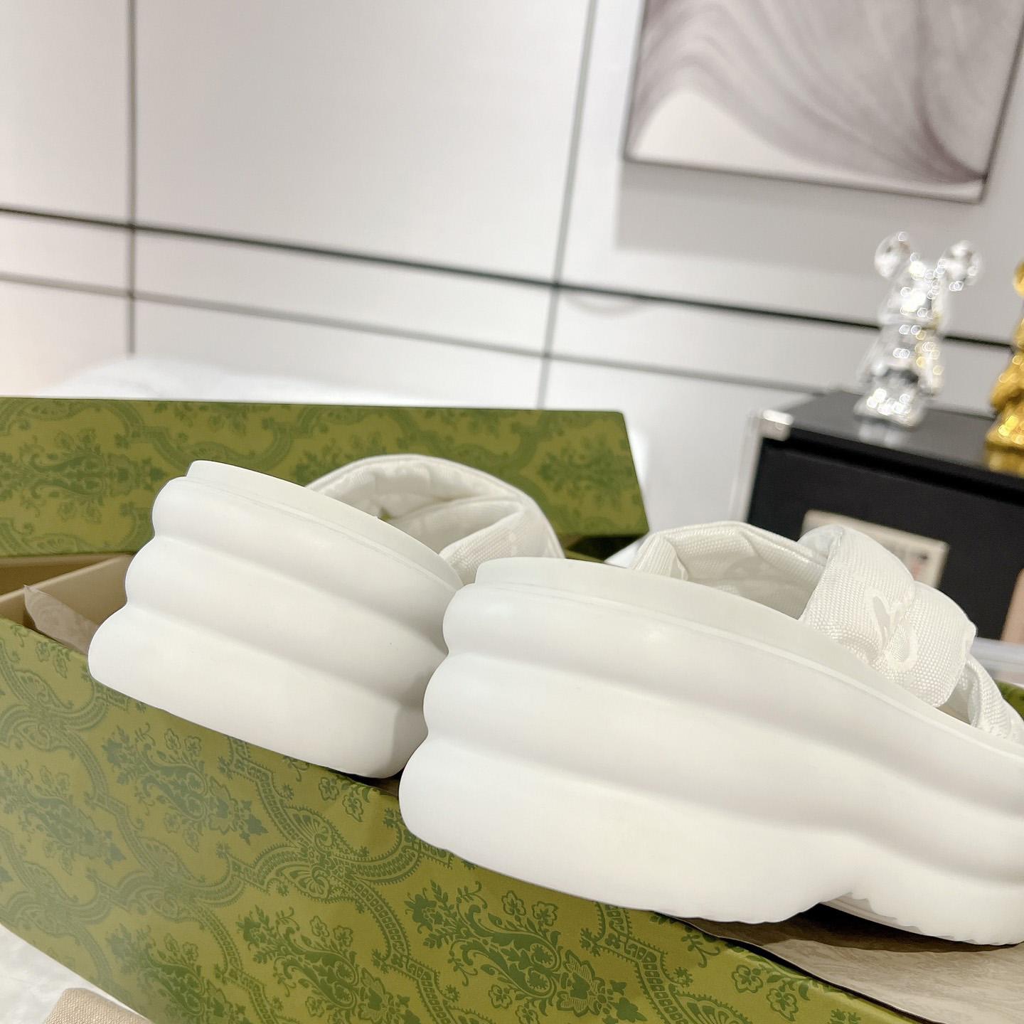 Gucci Women's GG Platform Slide Sandal - DopestKickz