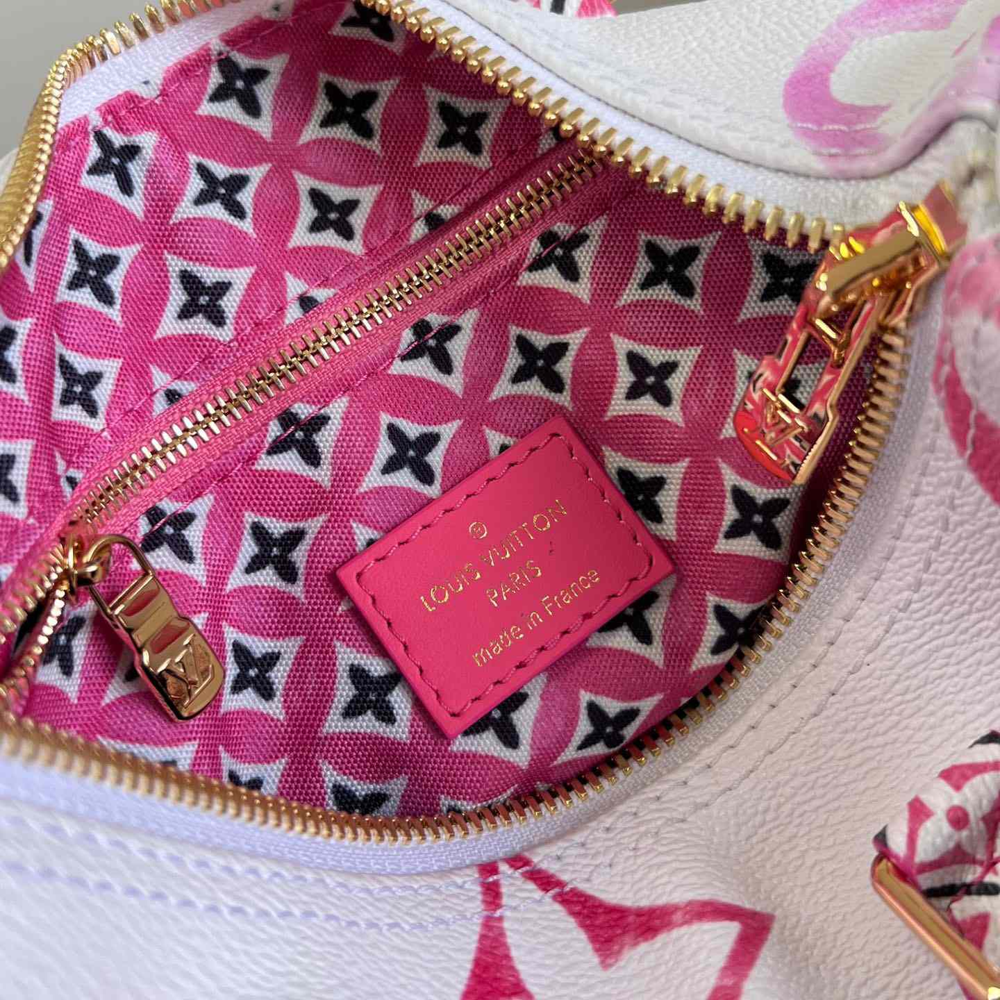 Louis Vuitton Speedy Bandoulière 25 (25x19x15cm)   M23073 - DopestKickz