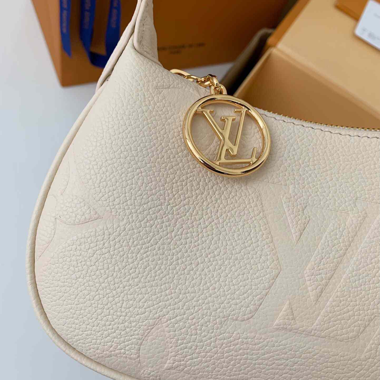 Louis Vuitton Mini Moon Monogram Empreinte (20.5*11*5cm)     M82519 - DopestKickz