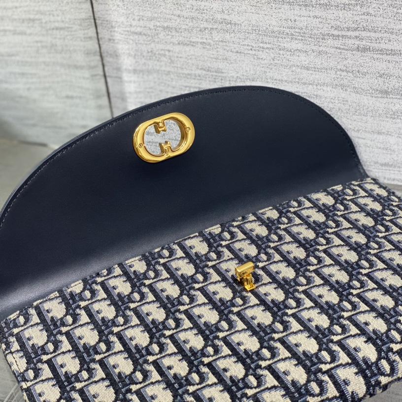 Dior 30 Montaigne Avenue Pouch With Flap  - DopestKickz