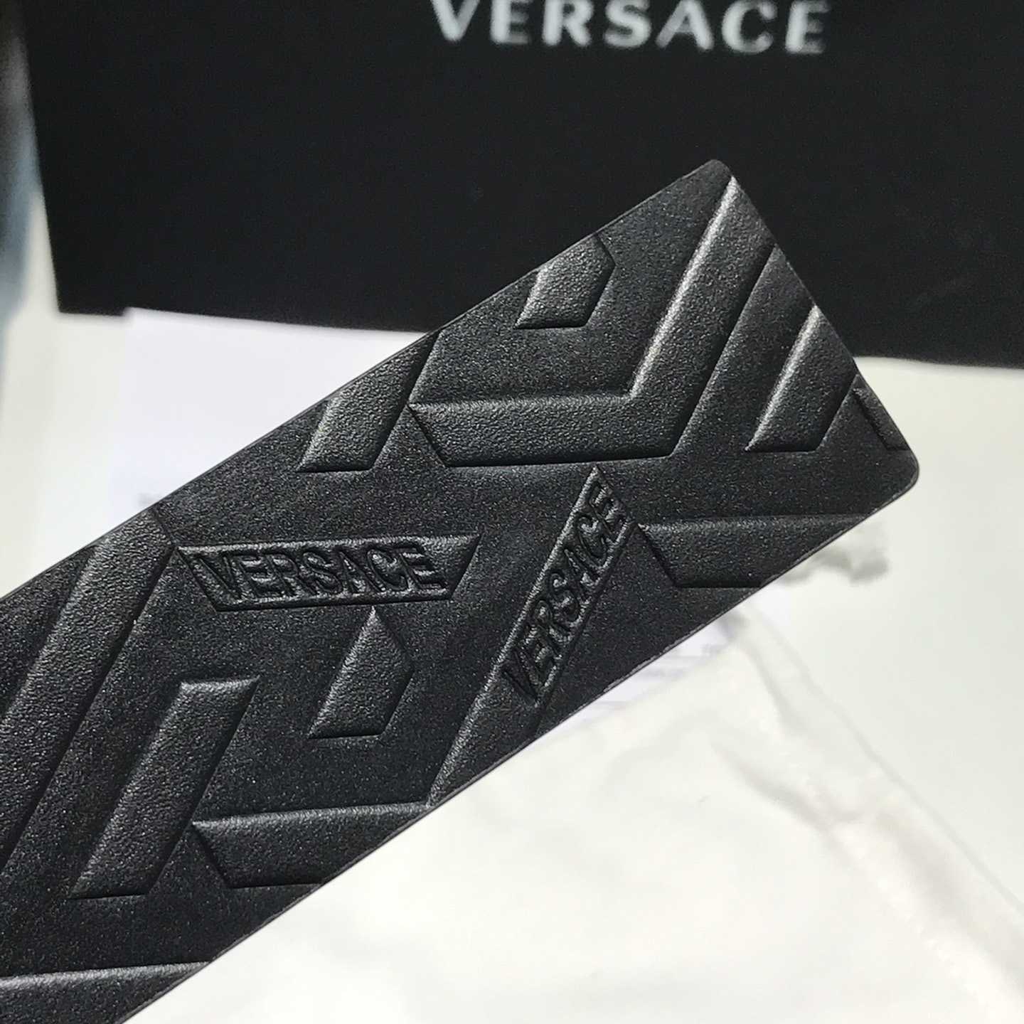 Versace Medusa Leathre Belt 38mm - DopestKickz