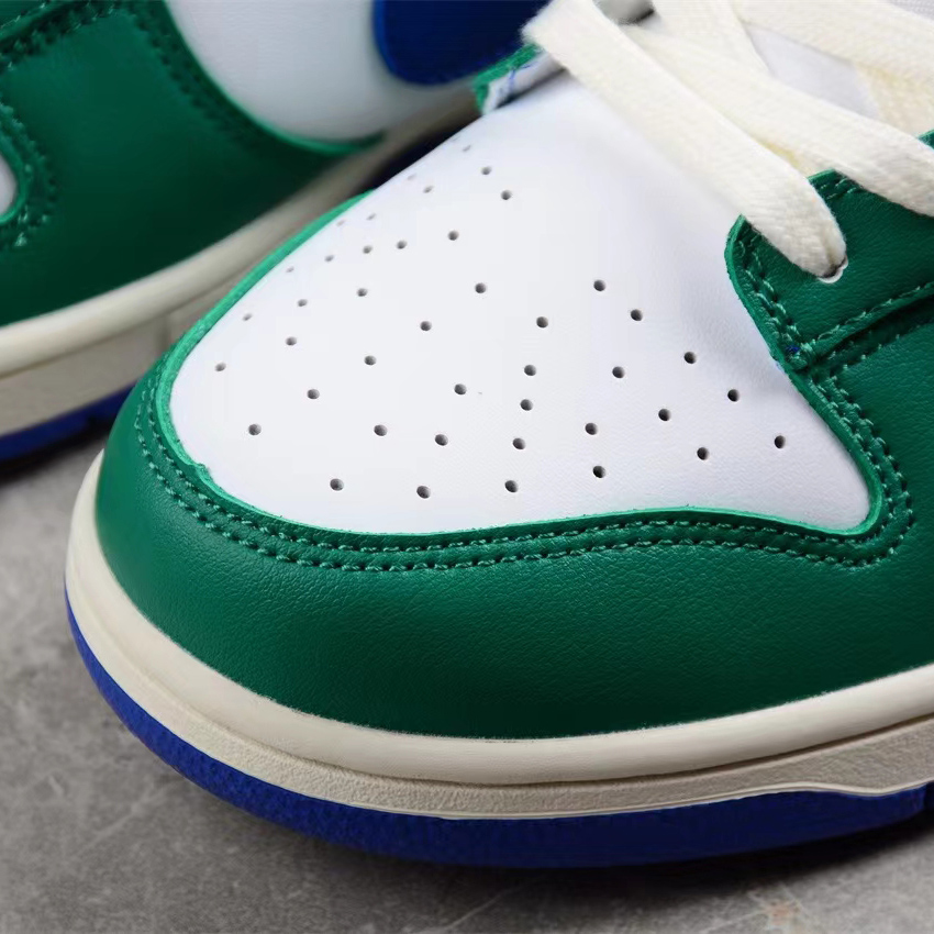 Nike SB Dunk Low Sneaker     FQ6849-141  - DopestKickz