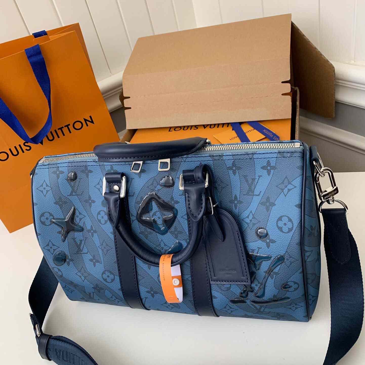 Louis Vuitton Keepall Bandouliere 35(34*21*16cm)     M22573 - DopestKickz