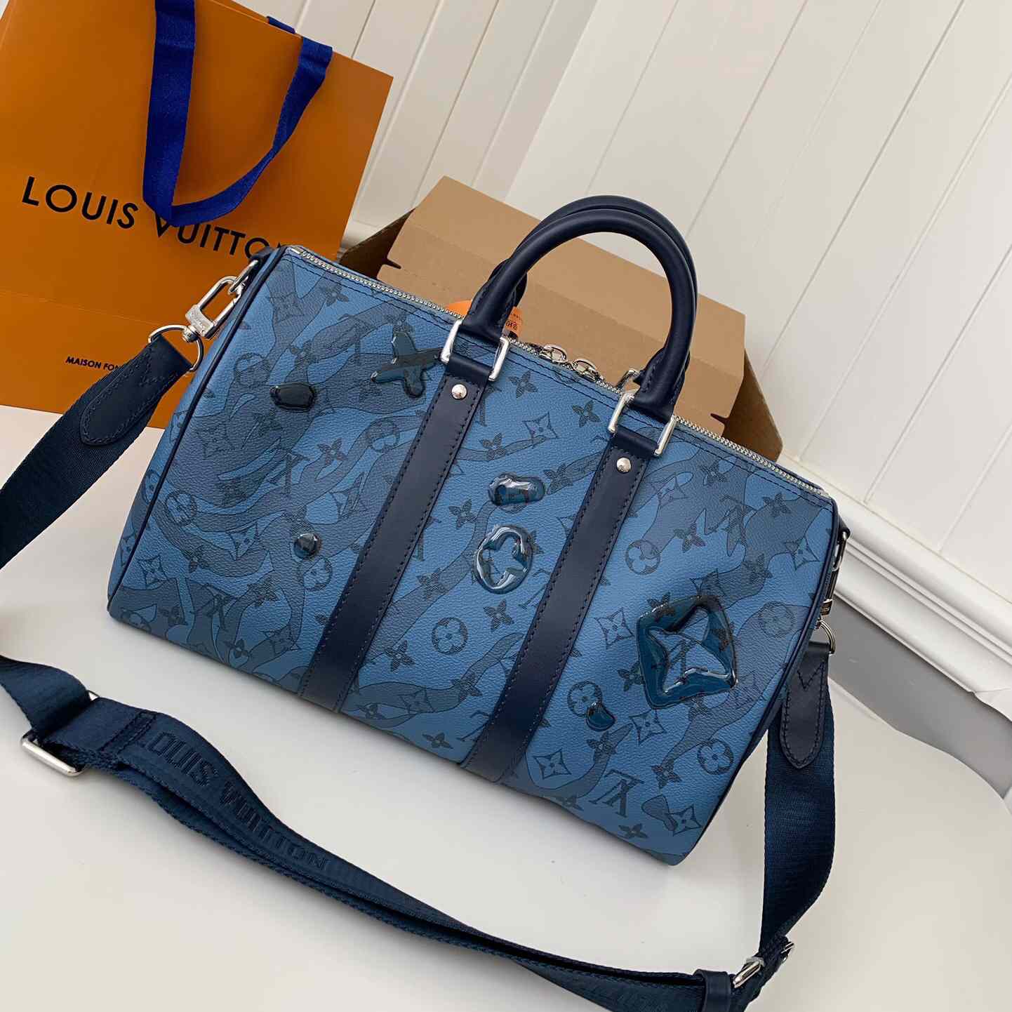 Louis Vuitton Keepall Bandouliere 35(34*21*16cm)     M22573 - DopestKickz