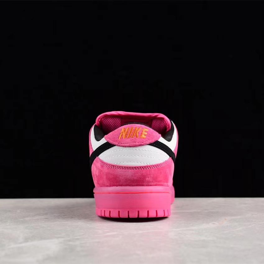 Nike SB Dunk Low Sneakers      FD2631-600 - DopestKickz