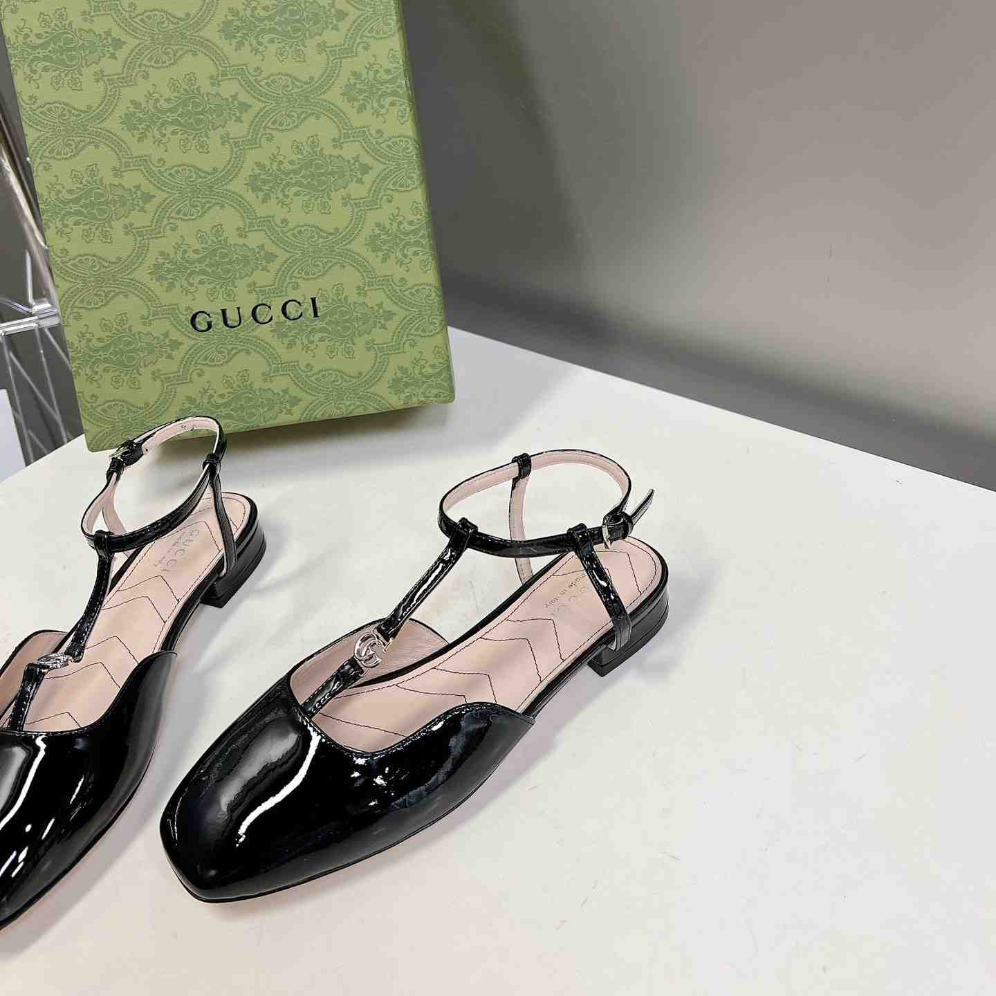 Gucci Women's Double G Ballet Flat - DopestKickz