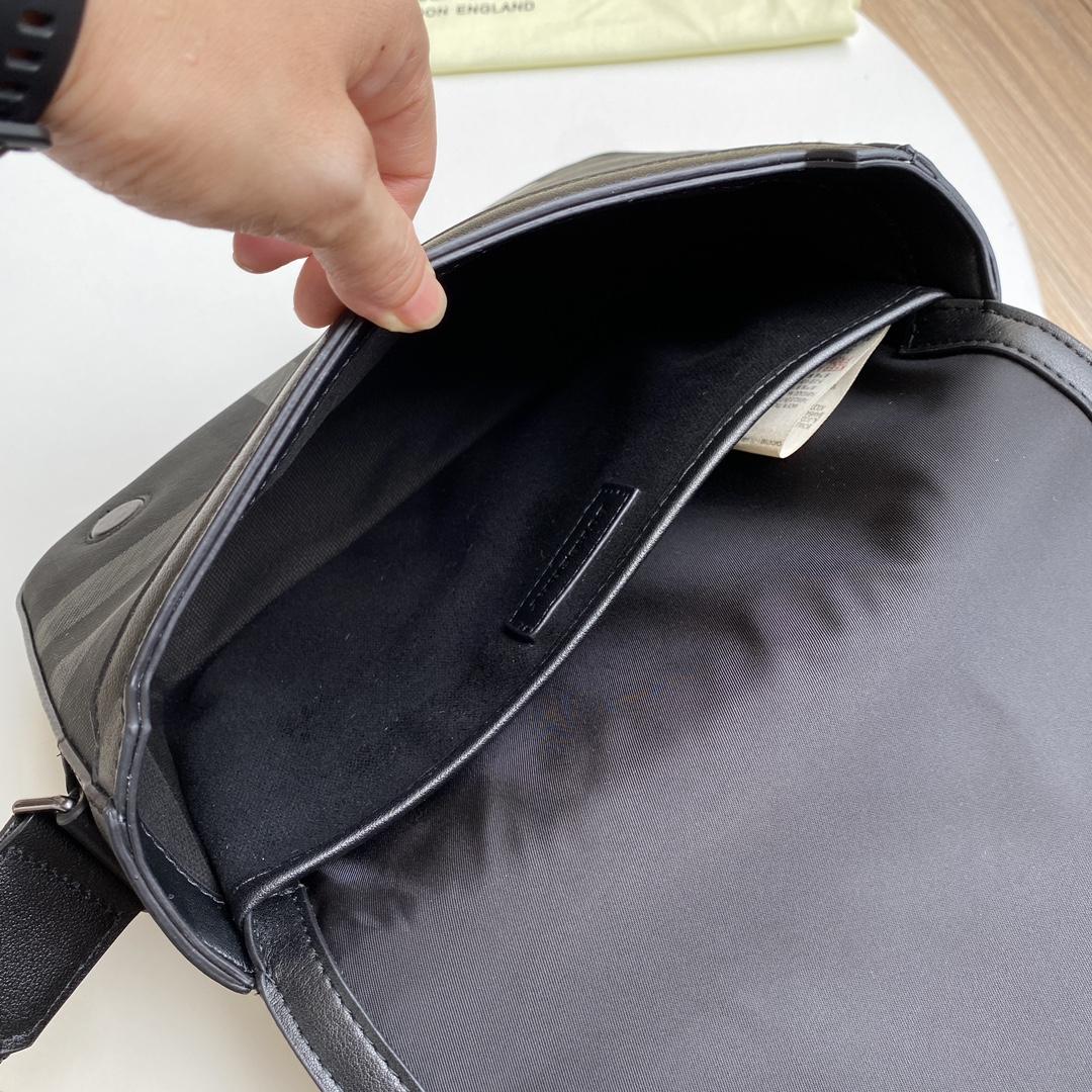 Burberry Small Alfred Messenger Bag - DopestKickz