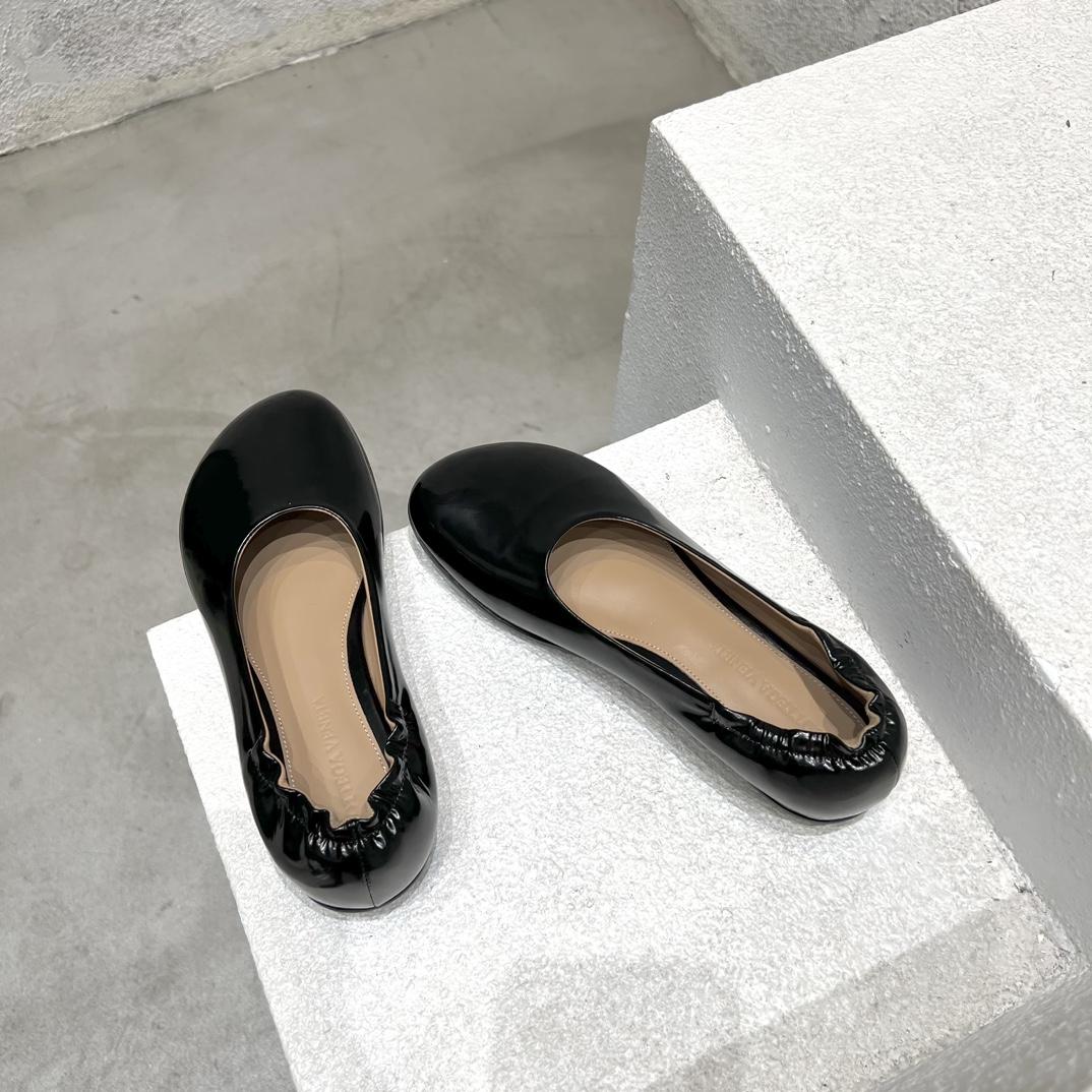 Bottega Veneta Atomic Ballerina Flat - DopestKickz